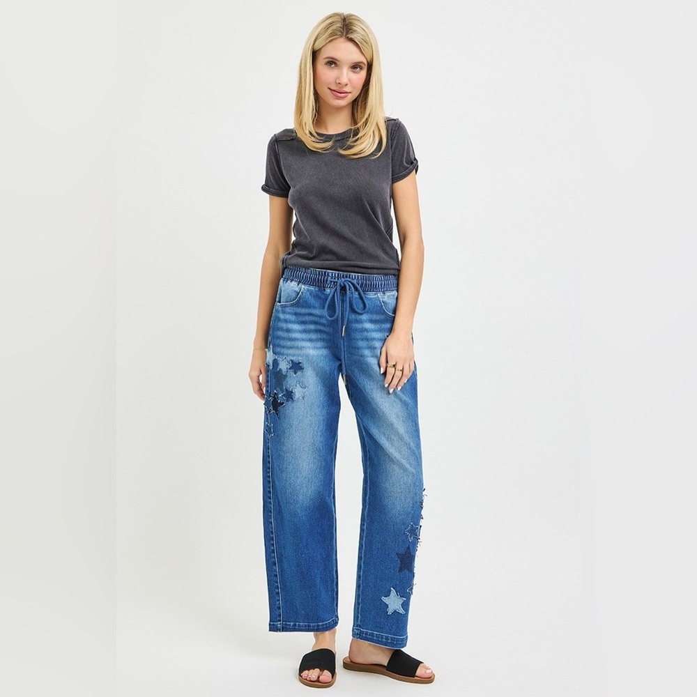 RISEN Elastic Band Slouchy Cropped Barrel with Star Patch Jeans​ - Picture 3 of 8